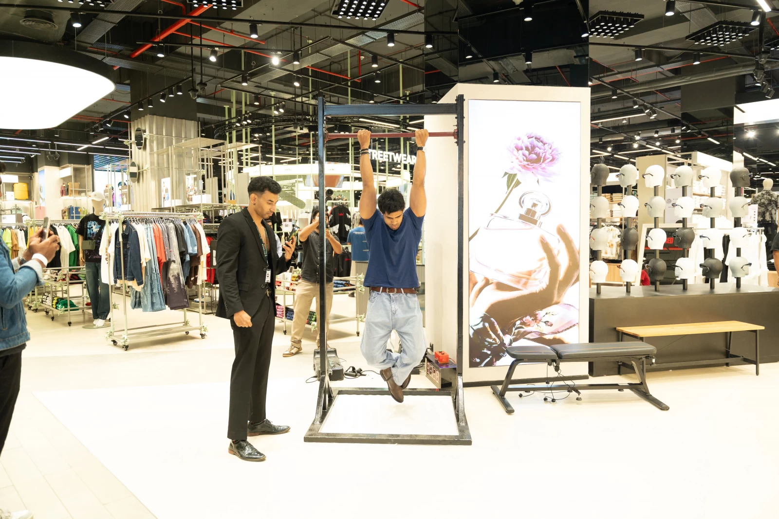 Mall Activation Event by SOS Party | NutraZen gallery image