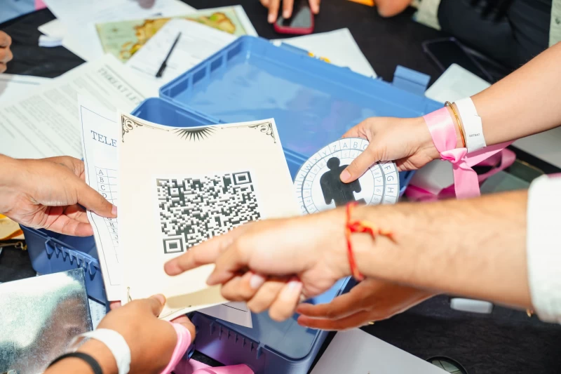 Bomb Squad: Save the CEO Escape Room Activity for Corporate Teams gallery image