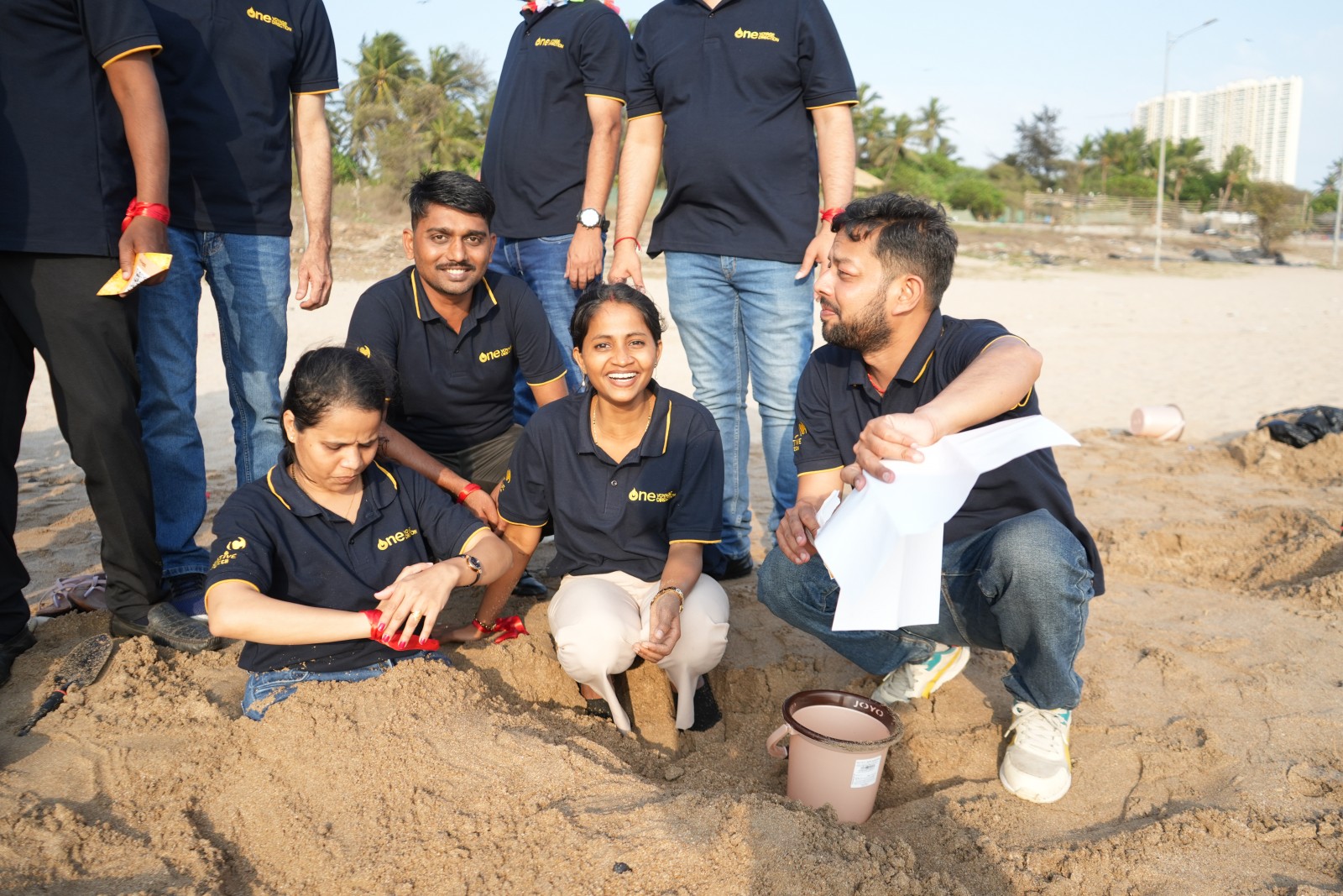 Corporate Beach Treasure Hunt | Team Building Offsite Activity gallery image
