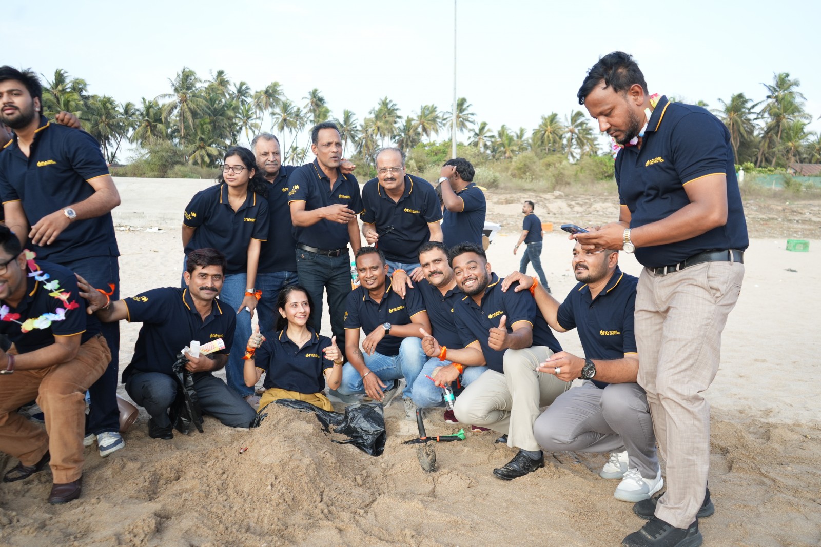 Corporate Beach Treasure Hunt | Team Building Offsite Activity gallery image
