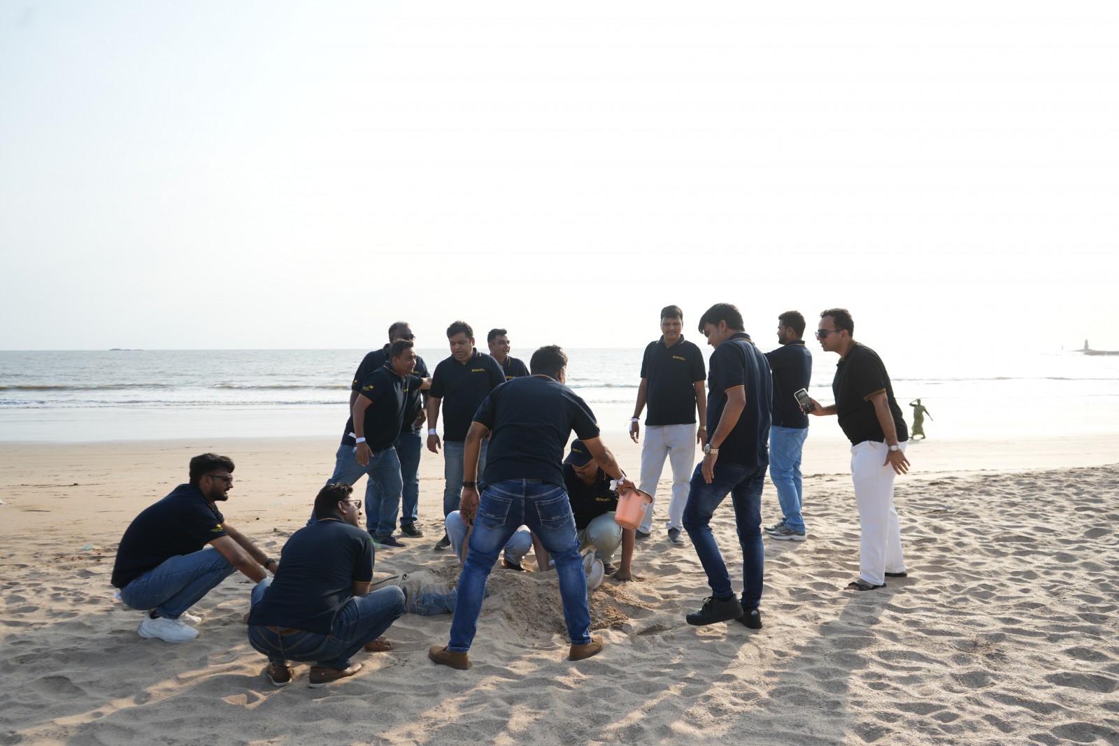 Corporate Beach Treasure Hunt | Team Building Offsite Activity gallery image