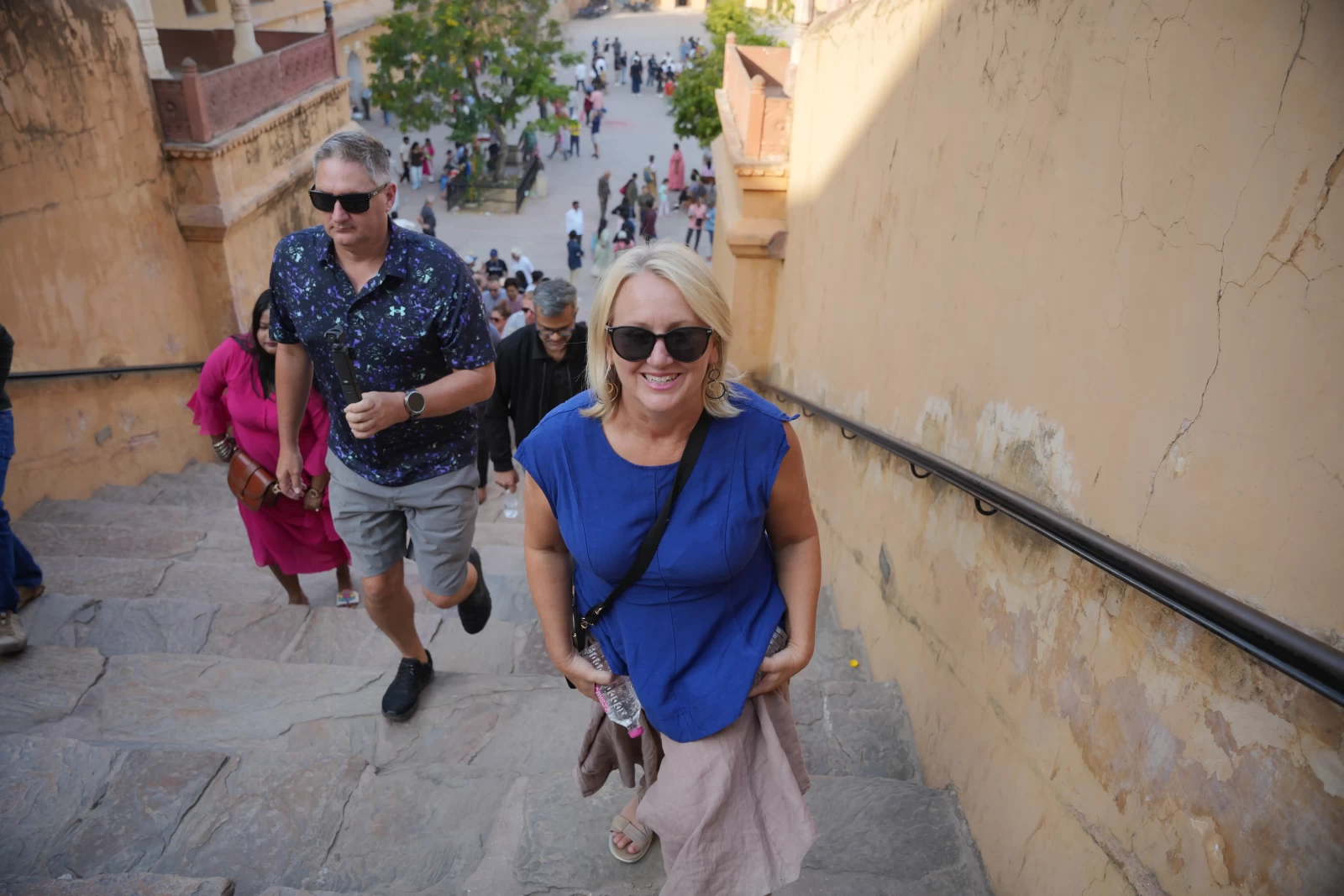 Guided sightseeing for corporate delegates
