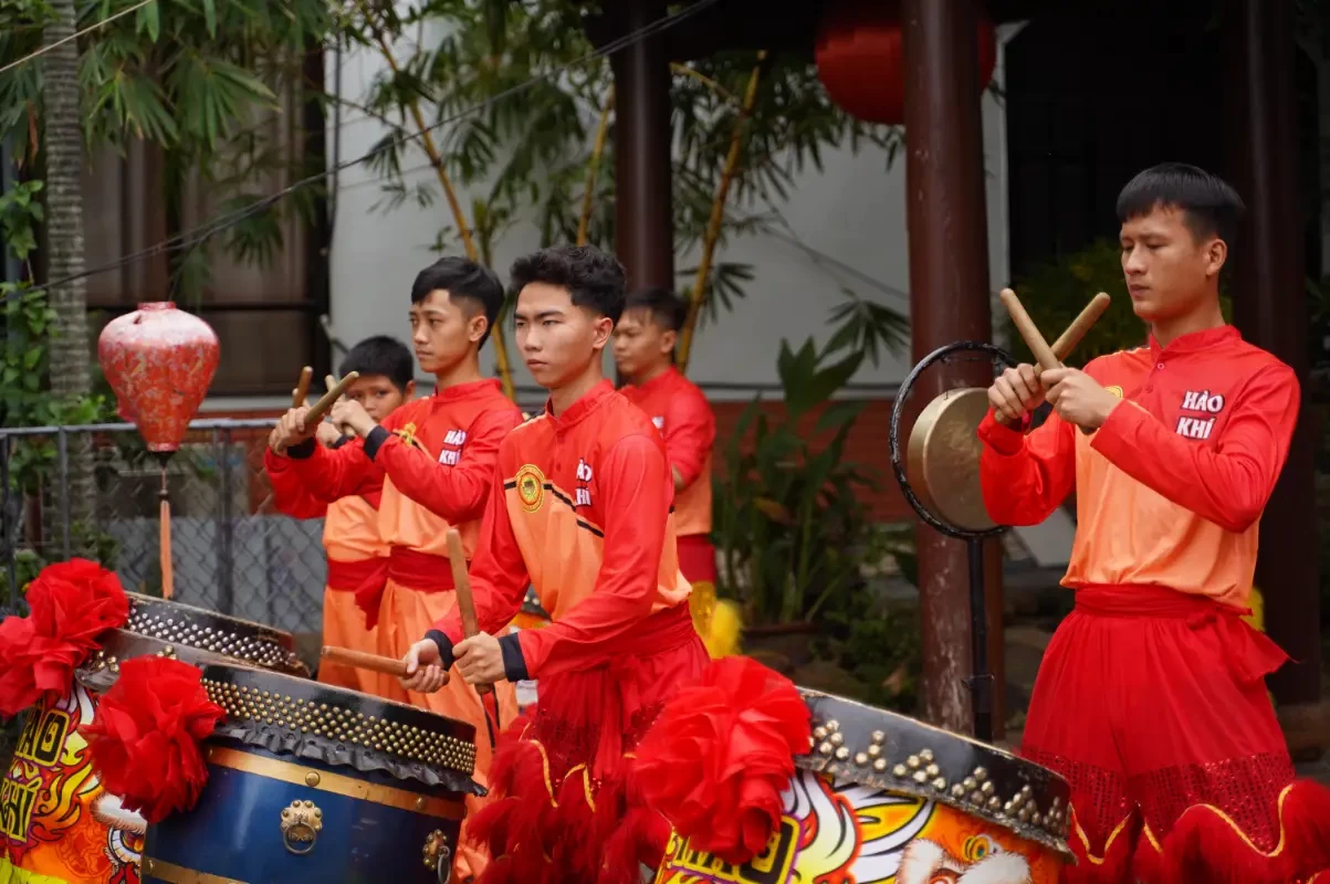 Cultural Experience in Vietnam | SOS Party image gallery