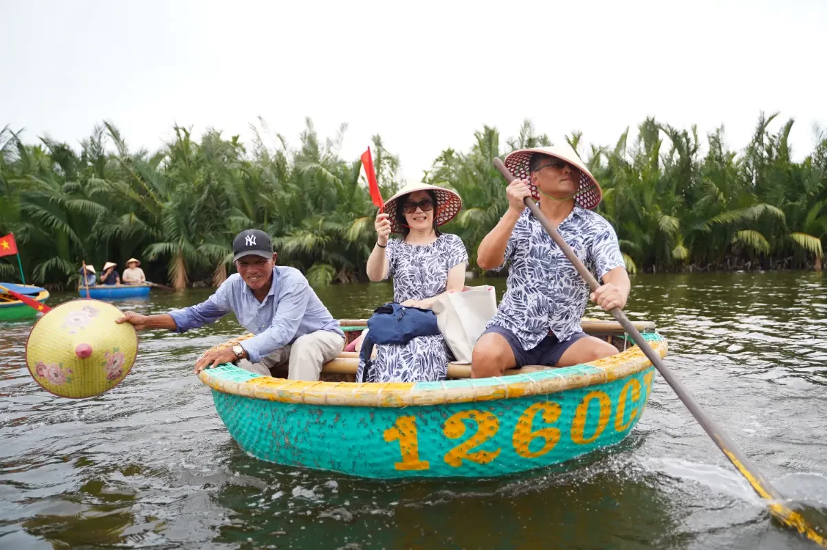 Cultural Experience in Vietnam | SOS Party gallery image