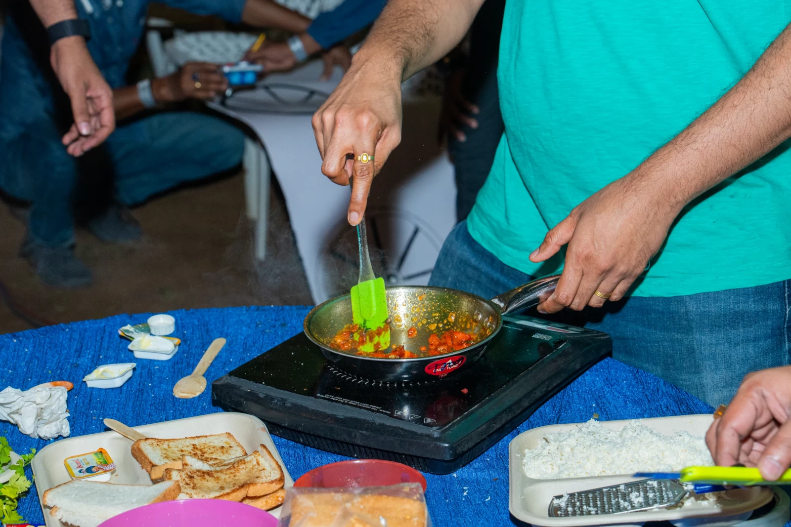 Food Truck Team Building Activity by SOS Party - Culinary Activity for Corporates gallery image