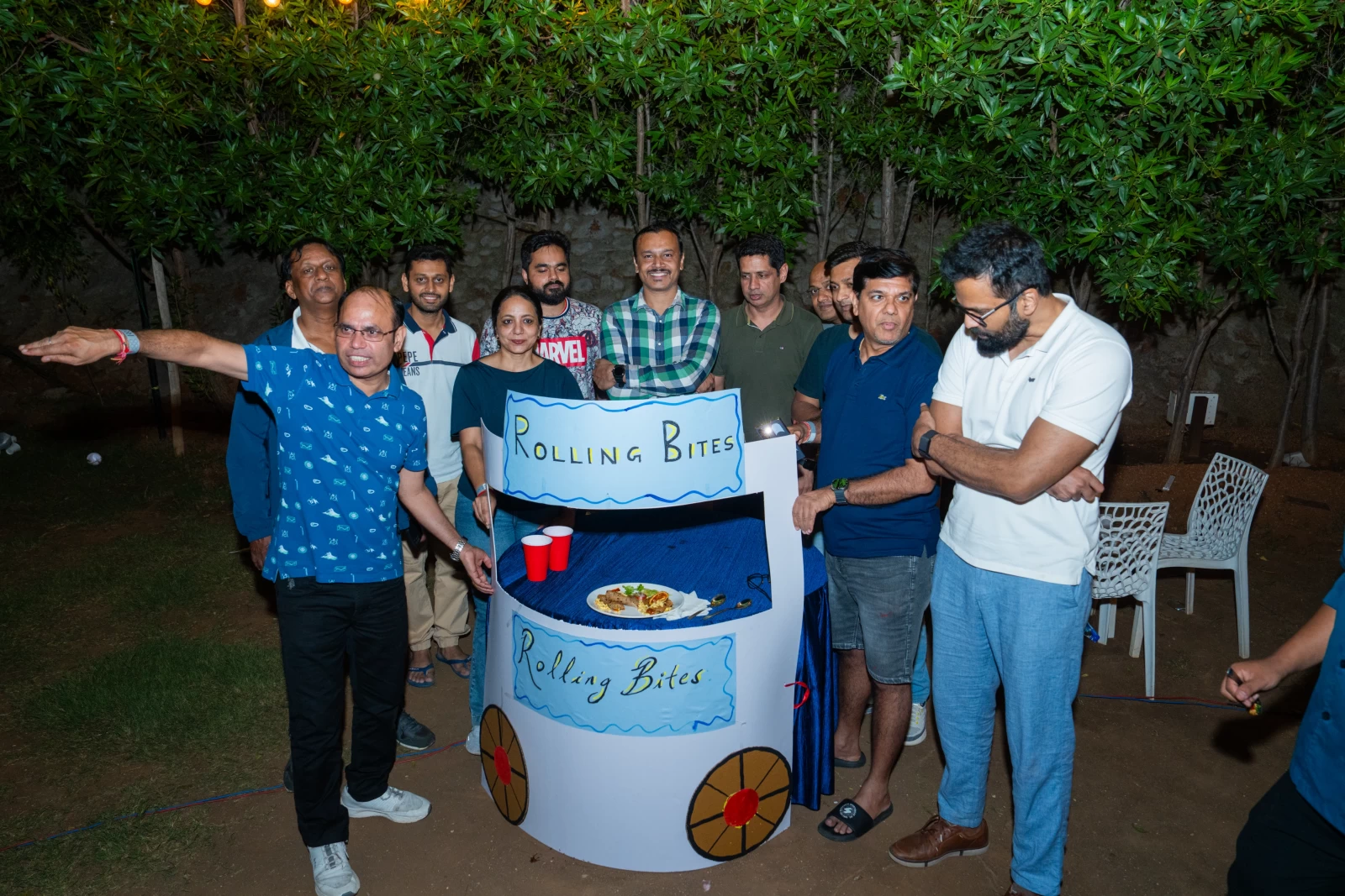 Food Truck Team Building Activity by SOS Party - Culinary Activity for Corporates gallery image