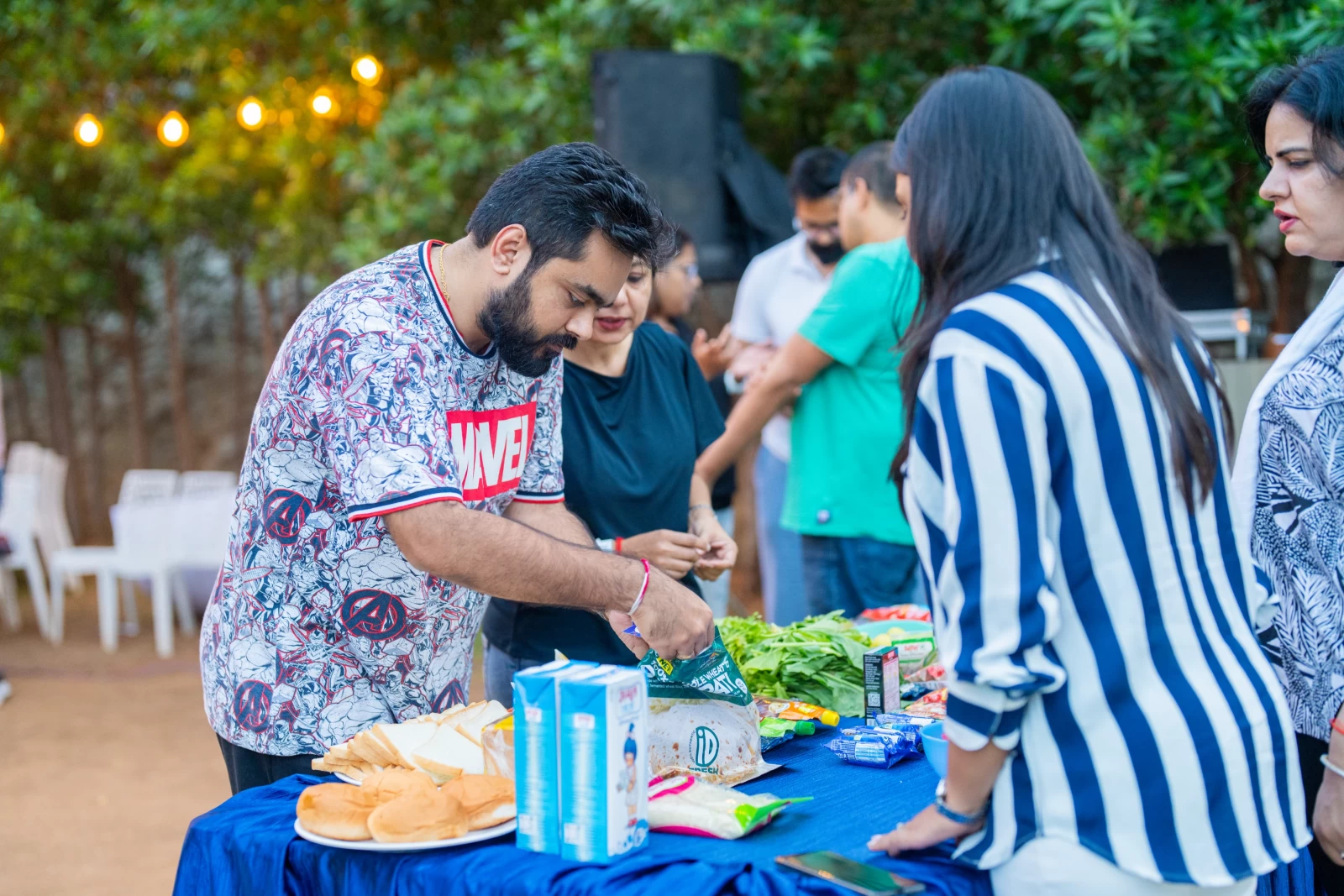 Food Truck Team Building Activity by SOS Party - Culinary Activity for Corporates gallery image