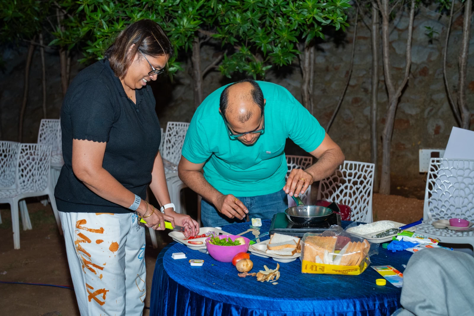 Food Truck Team Building Activity by SOS Party - Culinary Activity for Corporates gallery image