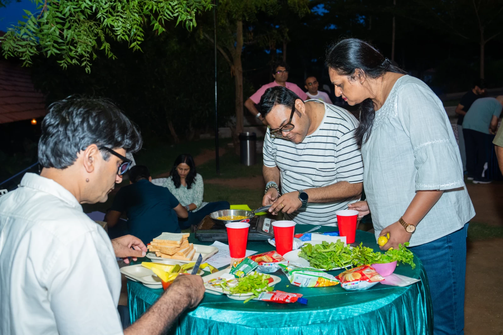 Food Truck Team Building Activity by SOS Party - Culinary Activity for Corporates gallery image