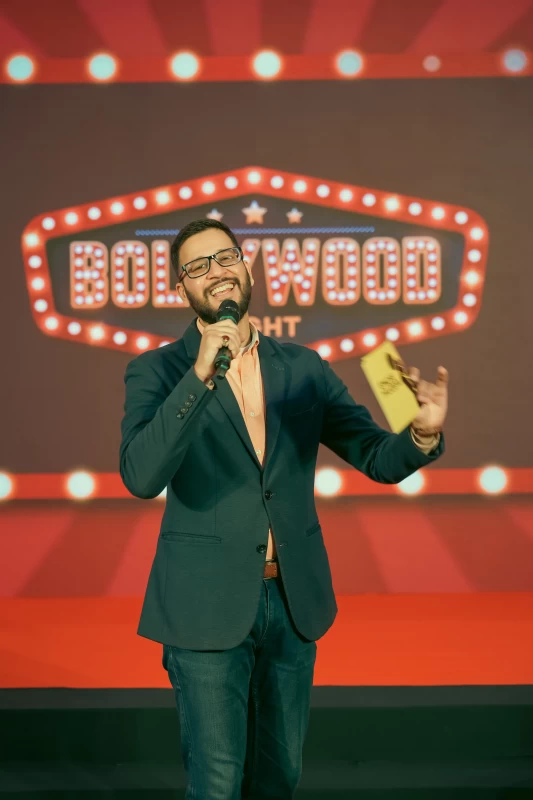 Dynamic Emcee Engagement at Hyderabad Corporate Gala gallery image