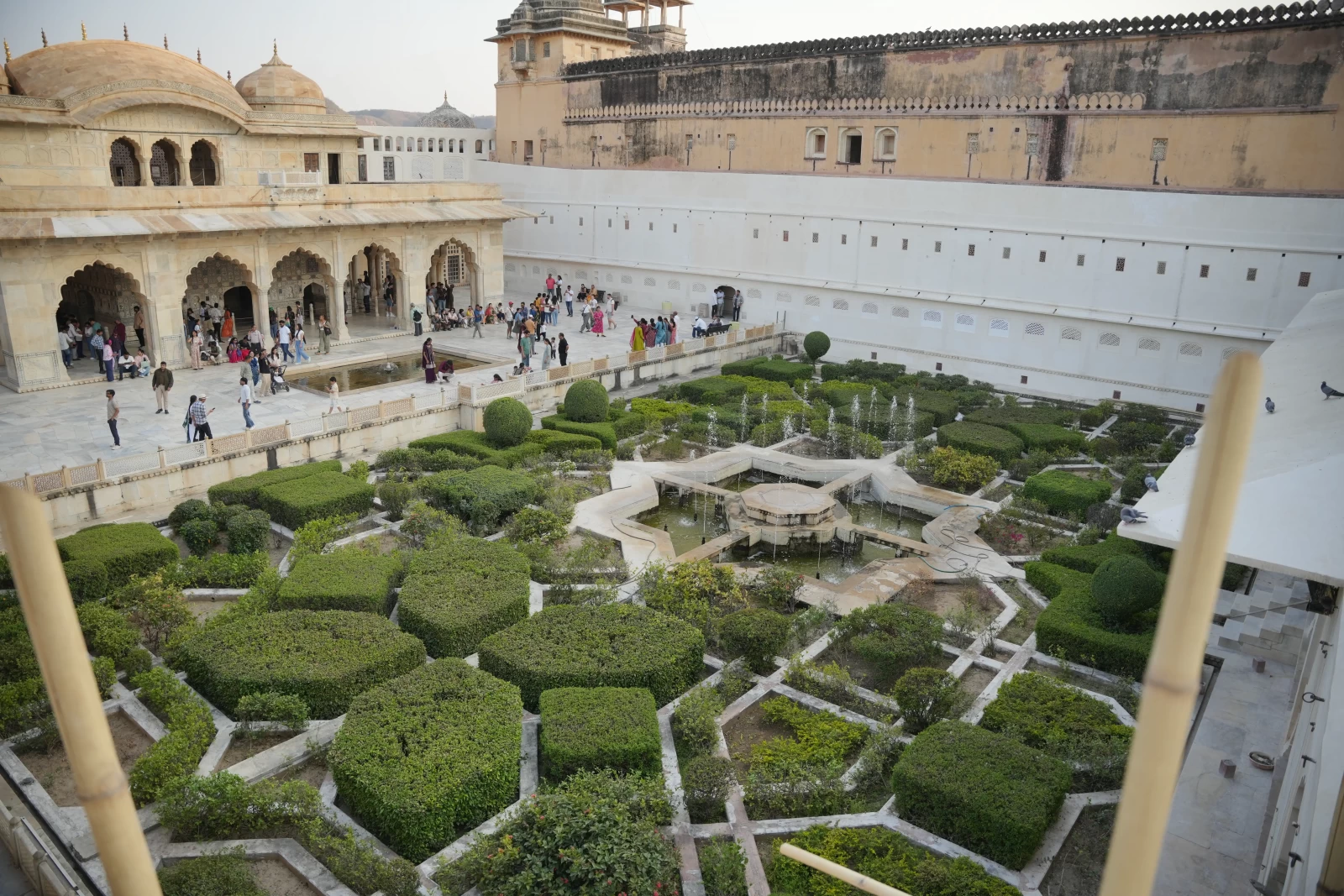 Guided sightseeing for corporate delegates